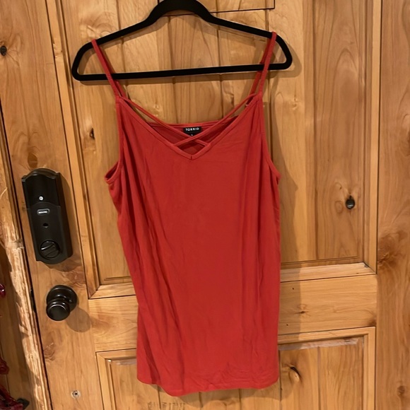 Torrid women's 4XL - Everyday Rib V-Neck Cross Front Tank - Burnt Orange - Picture 4 of 5